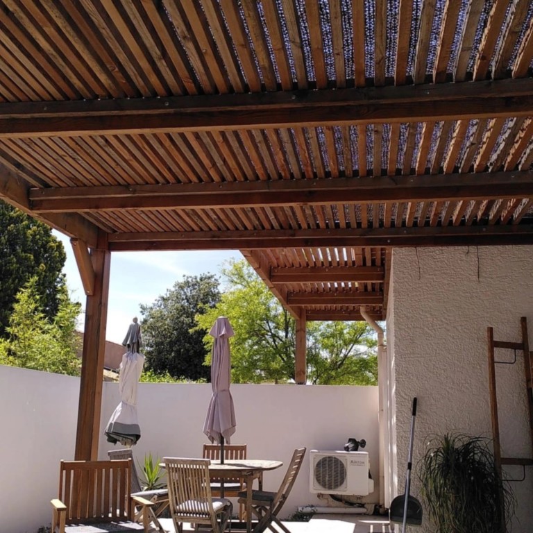 Auvent bois couvert velux Teyran